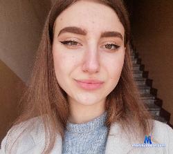 KristinaM stripchat livecam performer profile