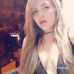 sally_smiling stripchat livecam show performer room profile