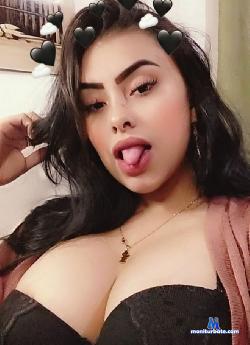 MiaVale stripchat livecam performer profile