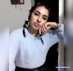 saraphillips1 stripchat livecam performer profile