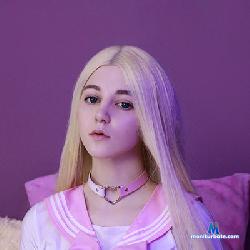 LokkiLu stripchat livecam performer profile