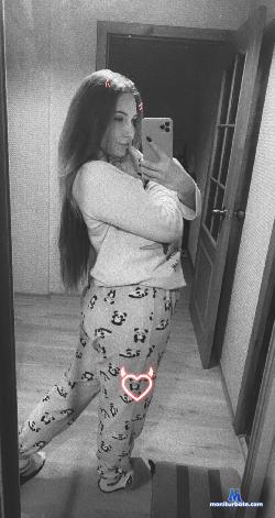 Mika_relax stripchat livecam performer profile