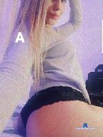 kim_dollpopx stripchat livecam show performer room profile