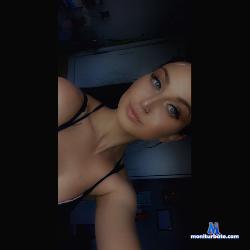 LuisaSweet stripchat livecam performer profile