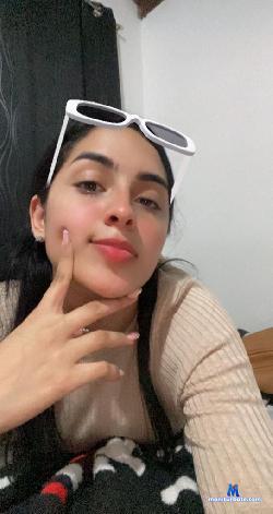 wet_for_yhoy_ stripchat livecam performer profile