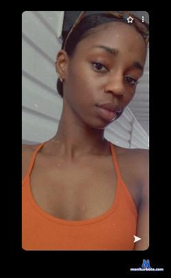 mamalonglegz stripchat livecam performer profile
