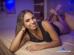 Bonnnieowen stripchat livecam performer profile