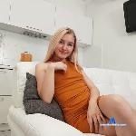 YourRiley stripchat livecam show performer room profile