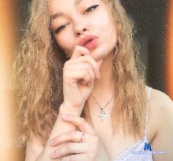 Linda8_online stripchat livecam performer profile