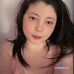 Miakamila stripchat livecam show performer room profile