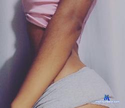 BrunaMenezes stripchat livecam performer profile