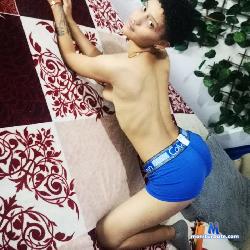 kharladay stripchat livecam performer profile