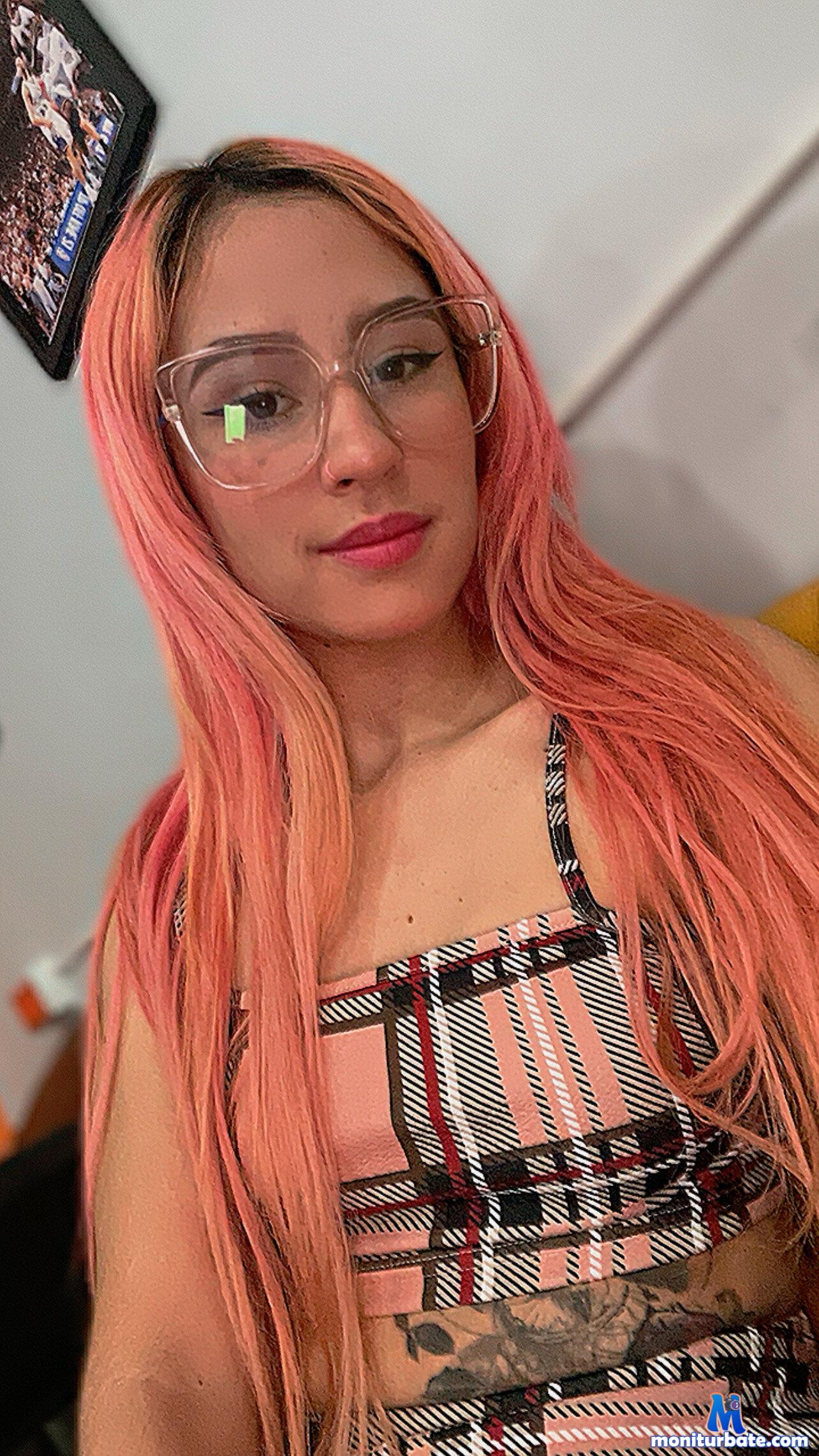 BigSensation21 Stripchat performer