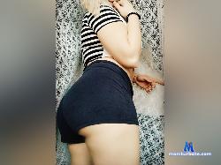 WoWmeCake stripchat livecam performer profile
