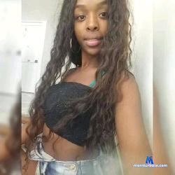 aryanabenz stripchat livecam performer profile
