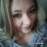 Bweska stripchat livecam show performer room profile
