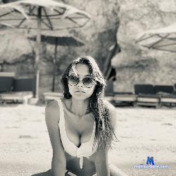 CherrishLulu stripchat livecam performer profile