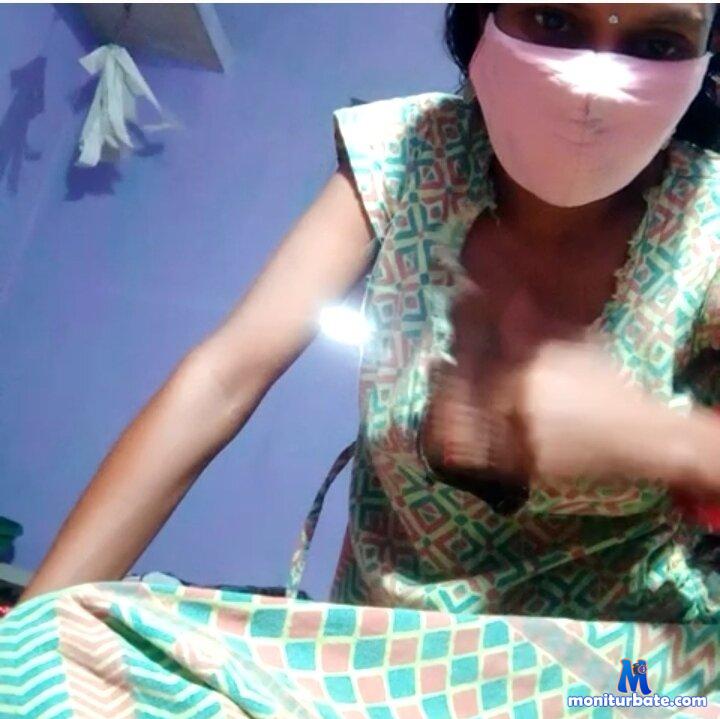 SanchiOnFire Stripchat performer