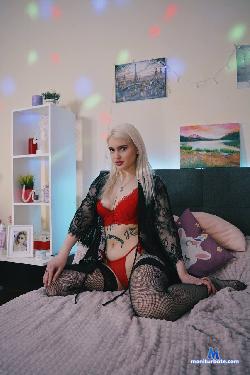 LindaRoyz stripchat livecam performer profile
