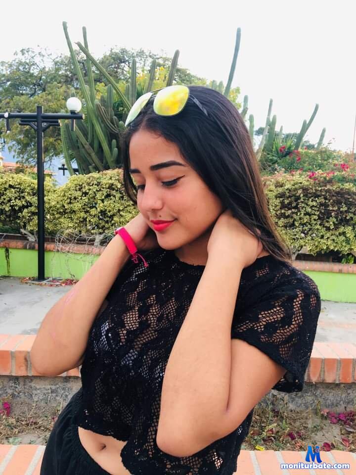 karina_jeidy Stripchat performer
