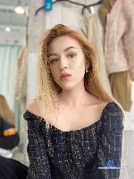 CuteQMedison stripchat livecam show performer room profile