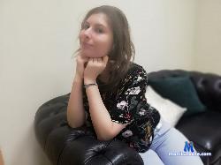 babyTINAx stripchat livecam performer profile