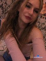 KittiKays stripchat livecam show performer room profile