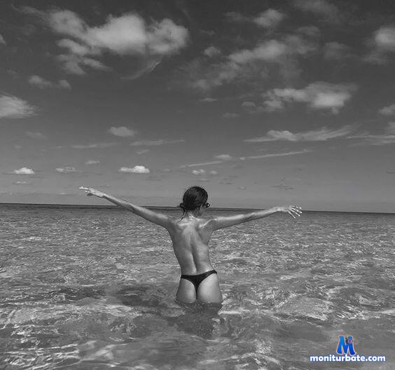 Kirra_Mort Stripchat performer girls private Price Thirty Two Sixty do Dance do Striptease specifics Big Ass specifics Big Tits specific Shaven age Teen ethnicity White body Type Petite do Topless hair Color Black small Audience