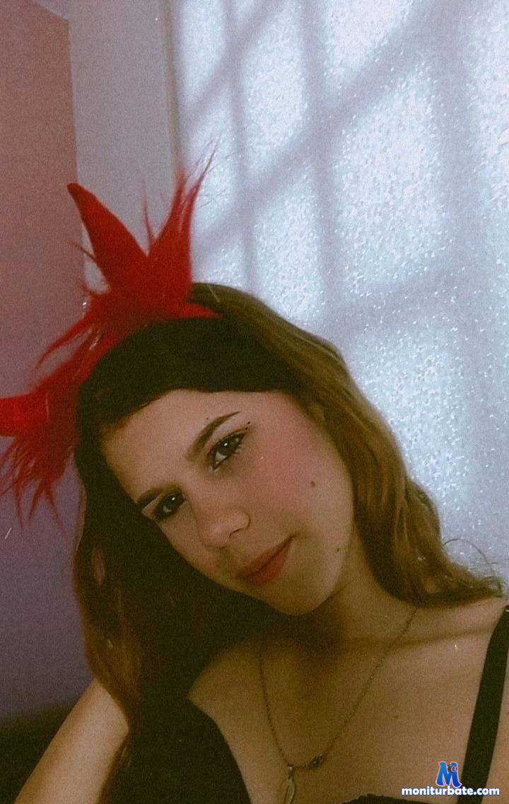 Iamlunna Stripchat performer