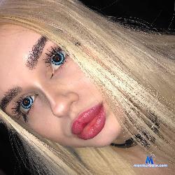 SweetDutura stripchat livecam performer profile