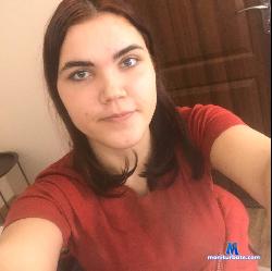 MariannaHill stripchat livecam performer profile