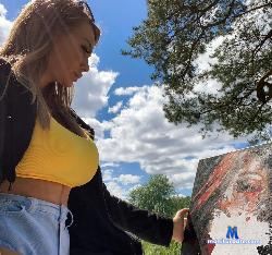 Luna__Fox stripchat livecam performer profile