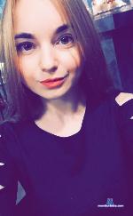 MiaRedFox stripchat livecam show performer room profile