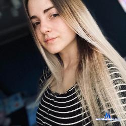 MimiDasha stripchat livecam performer profile