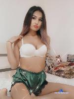 full-moon stripchat livecam show performer room profile