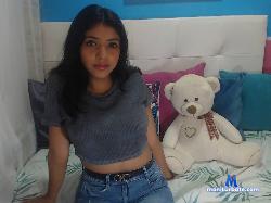 Lola_Coopers stripchat livecam performer profile