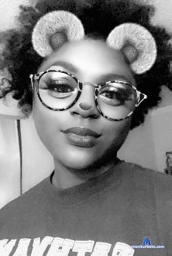 chocolatey_bits stripchat livecam performer profile