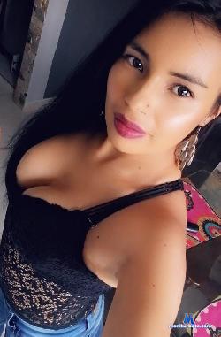 ashley_zumy stripchat livecam performer profile