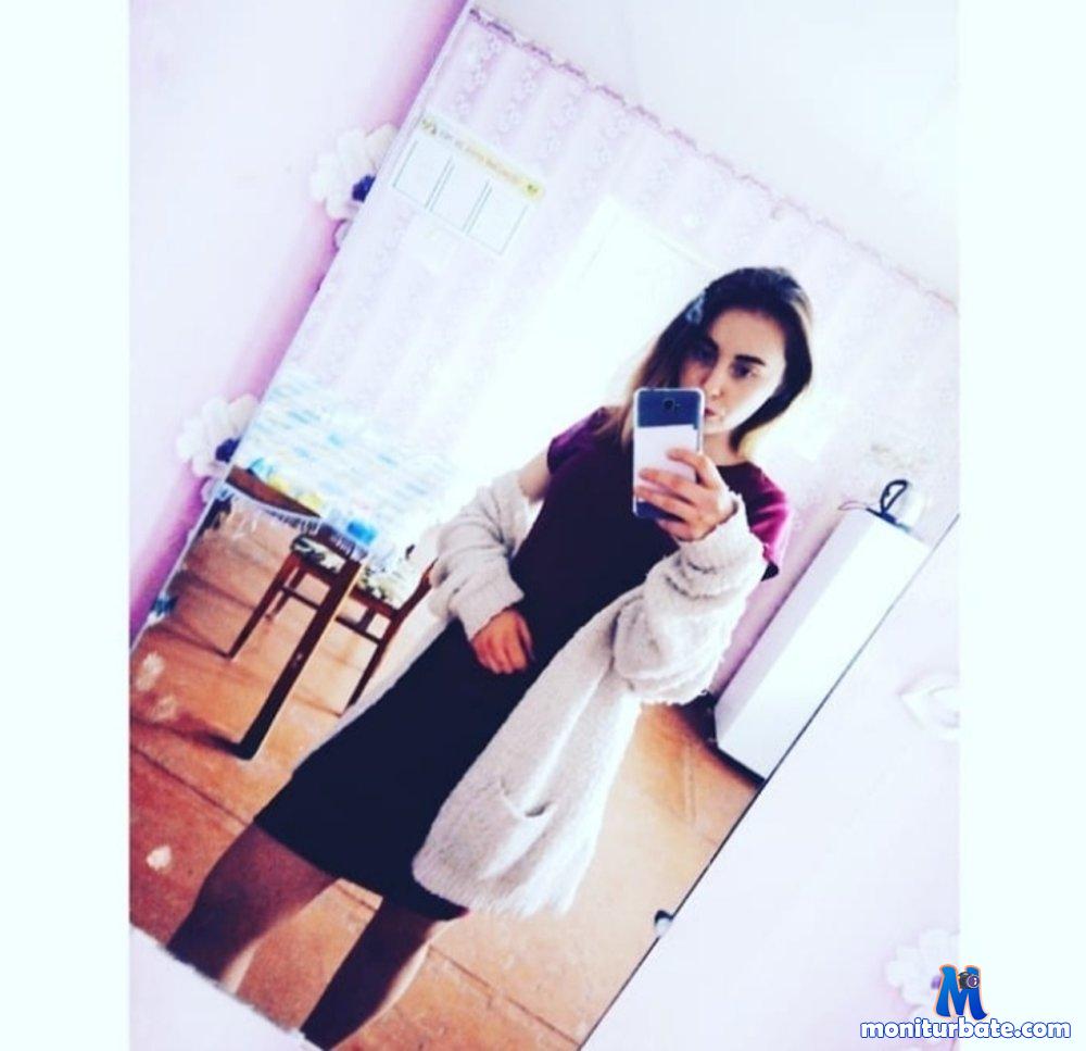 KristyMaroon Stripchat performer girls hair Color Blonde do Dance do Oil do Striptease specific Shaven age Teen ethnicity White do Talk do Topless do Twerk do Doggy Style subculture Student body Type Medium small Audience auto Tag New private Price Eight