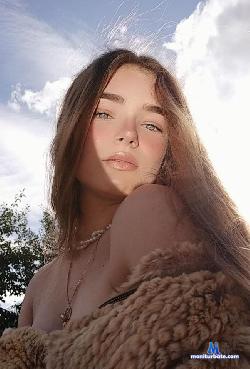 Wilde_hloya stripchat livecam performer profile