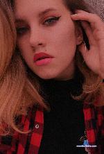 Yanik08 stripchat livecam show performer room profile