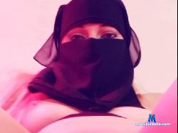DearLaila stripchat livecam performer profile