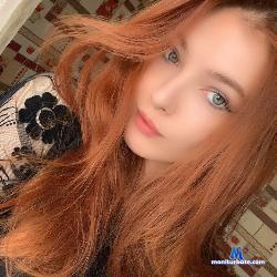 Cayliin stripchat livecam performer profile