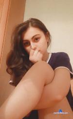 Sannelly stripchat livecam show performer room profile