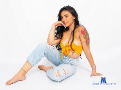 Meli_Sui stripchat livecam performer profile