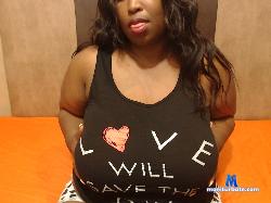 HUGEBOULDERSSDD stripchat livecam performer profile