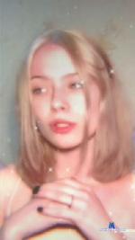 LilyAIIen stripchat livecam show performer room profile