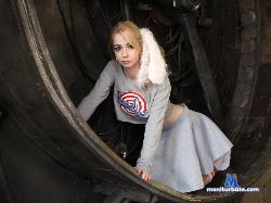 LuluGable stripchat livecam performer profile